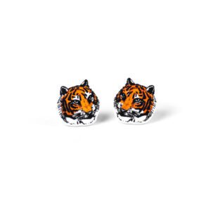 Oranzid Tiigrid Kõrvarõngad are small stud earrings shaped like tiger heads with orange, black, and white details—an eye-catching accessory for your Tallinn shopping finds or as a delightful gift shop treasure. Gate21.ee