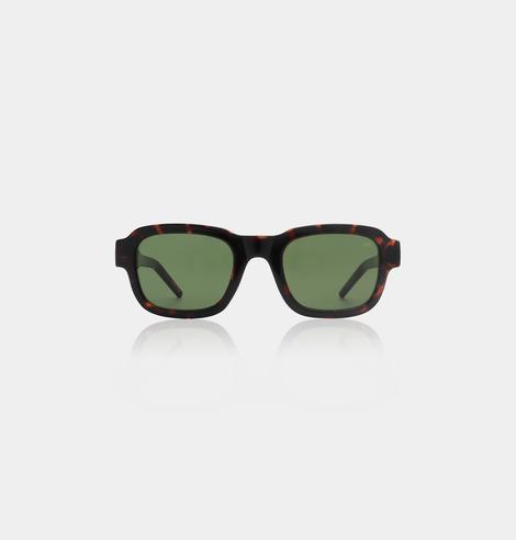 HALO - Demi tortoiseshell rectangular sunglasses with dark green lenses, shown on a plain light grey background and facing forward—a stylish accessory inspired by Estonian design, ideal for your next Tallinn shopping trip. Gate21.ee