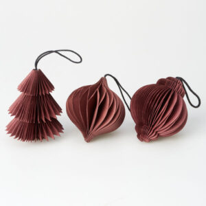 Three 30cm Paper Christmas Trees&mdash;burgundy, with black loops and unique shapes&mdash;make a standout d&eacute;cor idea or gift shop item. Displayed against a white background, they&rsquo;re perfect for Tallinn shopping enthusiasts. Gate21.ee