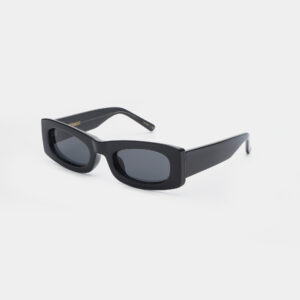 The FRIDA - Black sunglasses feature bold rectangular frames and dark lenses, shown on a white backdrop—an ideal accessory available at a concept shop in Tallinn. Gate21.ee