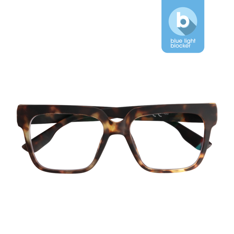 The MAX - Blue Light - Turtle 0.0 eyeglasses, featuring thick rectangular tortoiseshell frames and Estonian design, are displayed against a white background. A blue icon highlights their blue light blocking technology. Gate21.ee