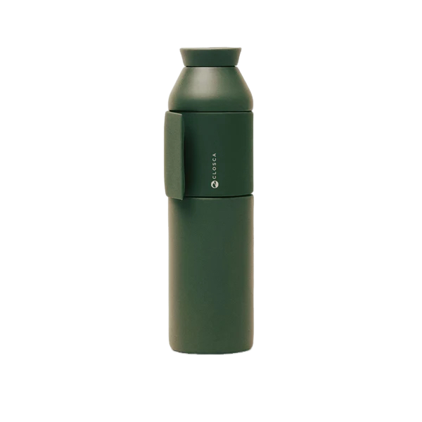 The Closca Wave Large - Amazonia (600ml) is a matte dark green travel bottle with a handle and lid, featuring "CLOSCA" printed vertically—a stylish pick for unique finds in Tallinn. Gate21.ee