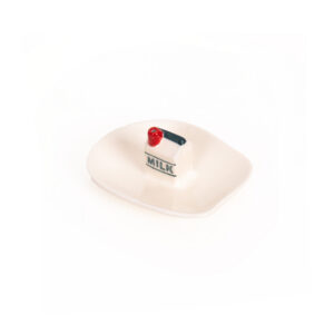 The Incense burner - Milk is a small ceramic dish featuring a miniature milk carton design at its centre, complete with the word “MILK” on the side and a red accent on top. Reminiscent of Helio Ferreti’s modern and colourful incense burners, this piece adds playful charm with its curved, upturned edges. Gate21.ee