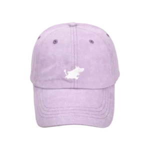 The Moomin Cap - Pink features visible stitching and a small white embroidered animal, possibly a rat, centred on the front. This cap has a curved brim and two ventilation eyelets, making it an ideal match for whimsical accessories like Moomin keyrings. Gate21.ee