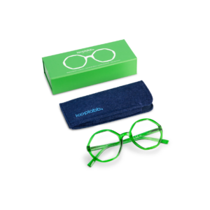 A pair of LOLITA - Emerald Green reading glasses is displayed alongside a matching green box and a blue fabric case labelled looplabb, all arranged on a white background. Gate21.ee