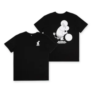 Two black Moomintroll Weightlifting T-Shirts are displayed, showing both the front and back. Both feature a white cartoon Moomintroll with a tail; the front has a small graphic on the left chest, whilst the back displays a large version accompanied by the text “MOOMIN BY HOSHICUBES.”. Gate21.ee